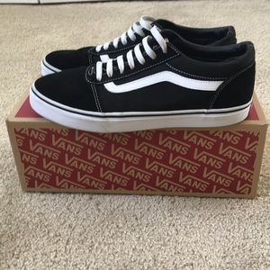 Vans Oldskool size 10.